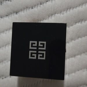 Givenchy powder